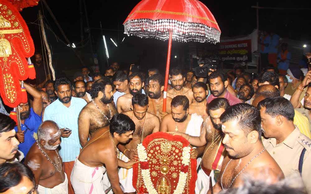 Makaravilakku
