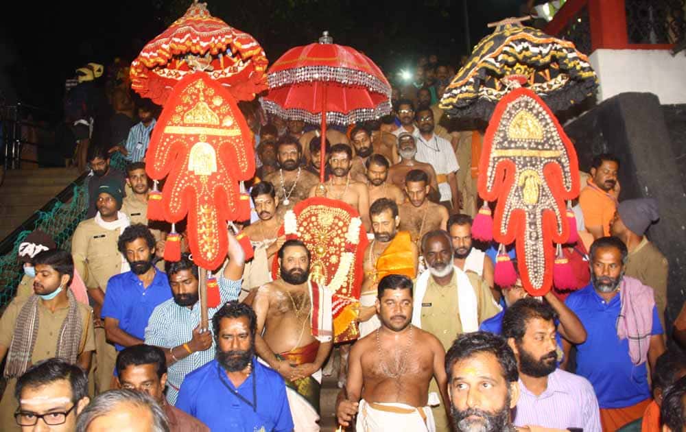 Makaravilakku